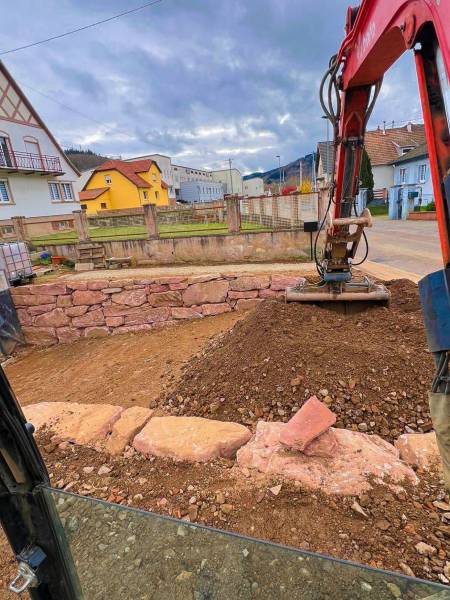 Un projet d'enrochement complet pour un extérieur durable